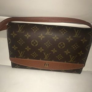 Louis Vuitton crossbody